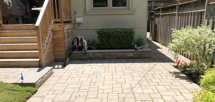 Why-Is-It-Important-To-Seal-Your-Interlock-Driveway-And-Patio