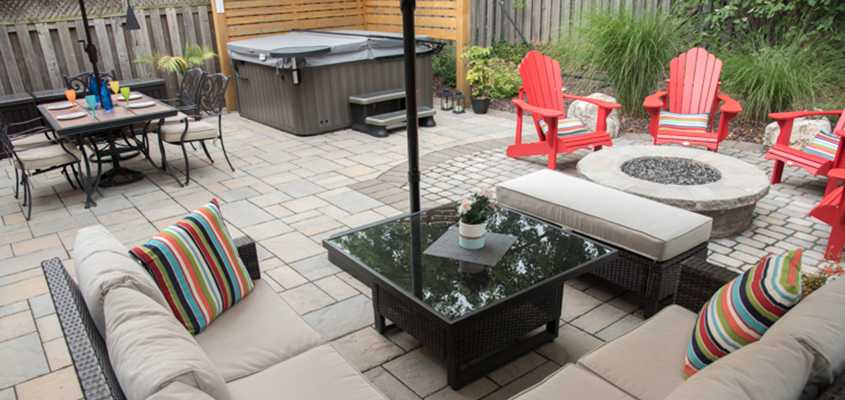Advantages-Of-Setting-Up-A-Flagstone-Patio-And-How-To-Maintain-It
